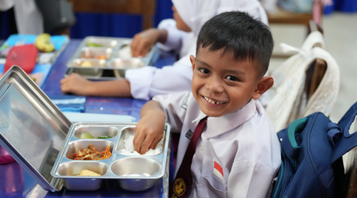 BGN Minta Guru Jadi Teladan Saat MBG, Makan Bersama Siswa Kini Didorong Jadi Momen Edukasi Gizi
